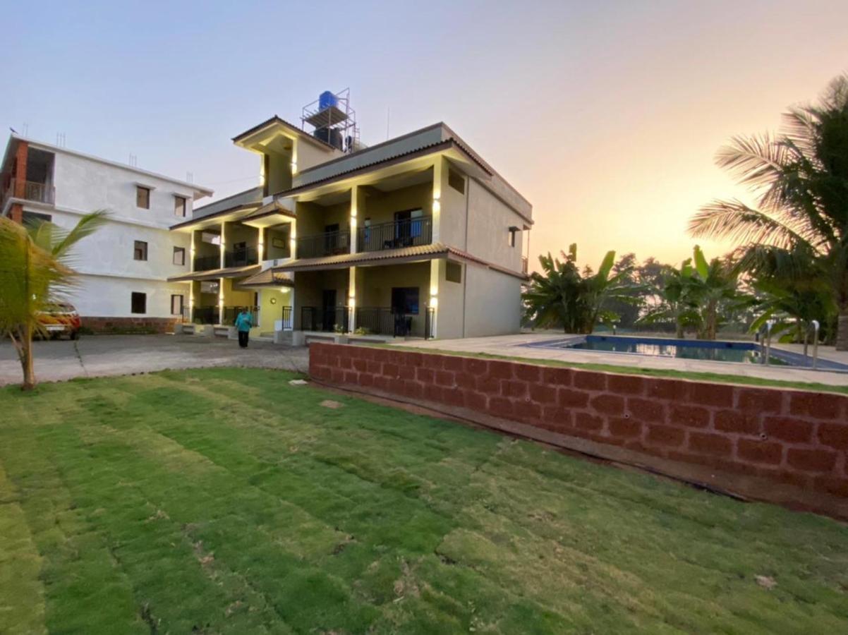 O'Nest Countryside Hotel Surai ภายนอก รูปภาพ
