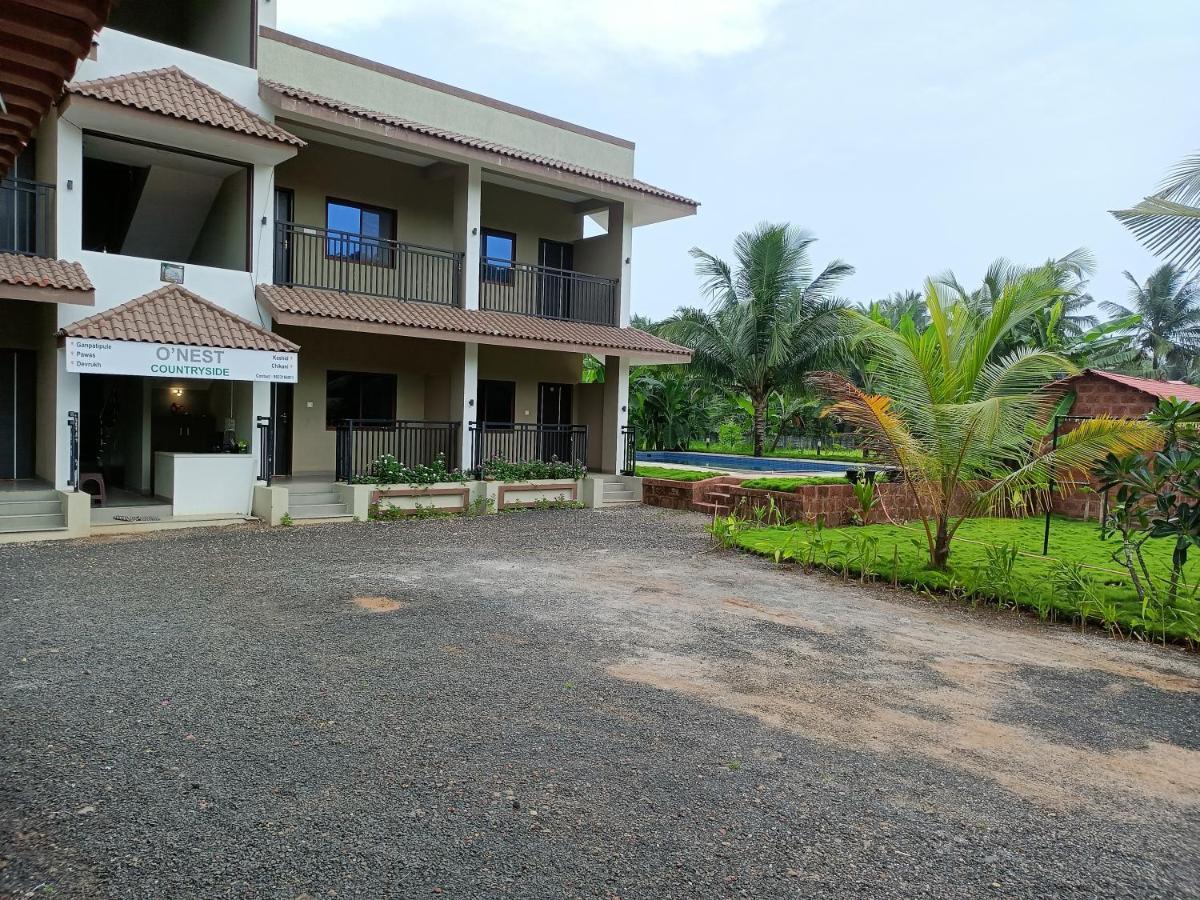 O'Nest Countryside Hotel Surai ภายนอก รูปภาพ